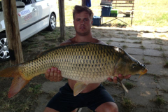 1010kg