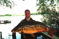 1060kg